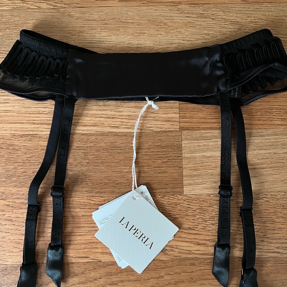 La Perla ZigZag Suspender in Noir